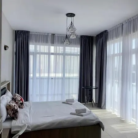Ida Aparthotel 3*