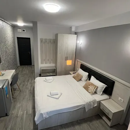 Ida Aparthotel