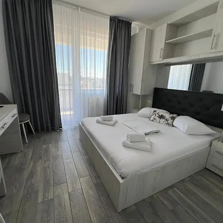 Ida Aparthotel