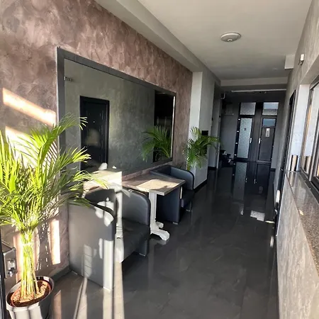 Ida Aparthotel